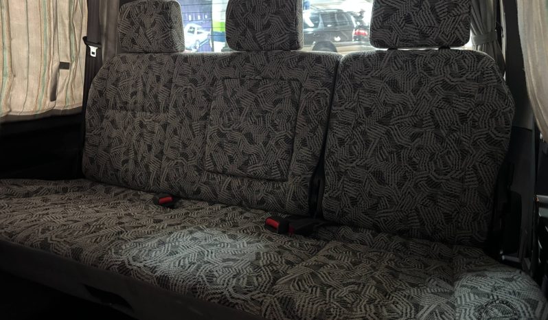 1997 Mitsubishi Delica Starwagon Active World full