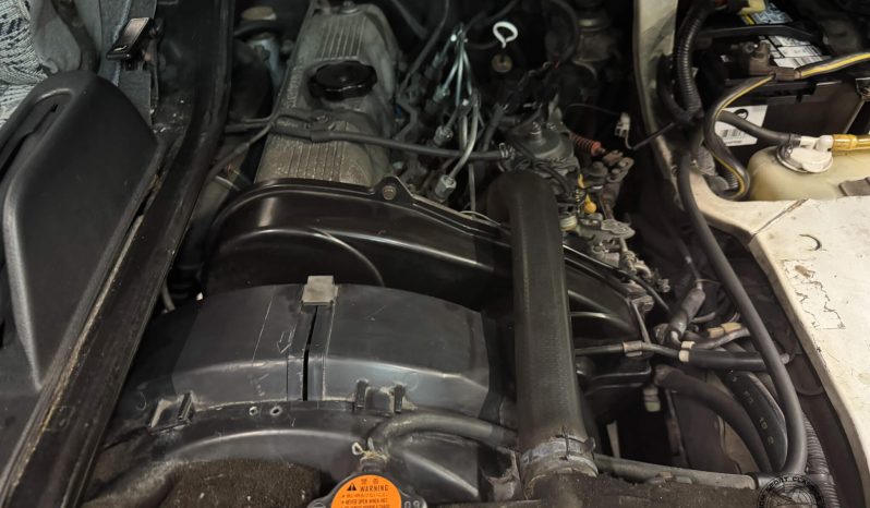 1997 Mitsubishi Delica Starwagon Active World full