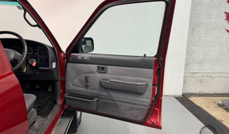 1993 Toyota Hilux Pickup SSR full