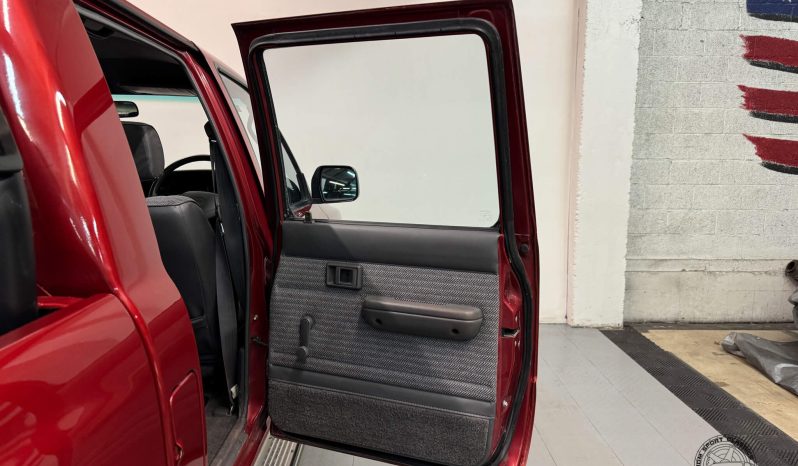 1993 Toyota Hilux Pickup SSR full