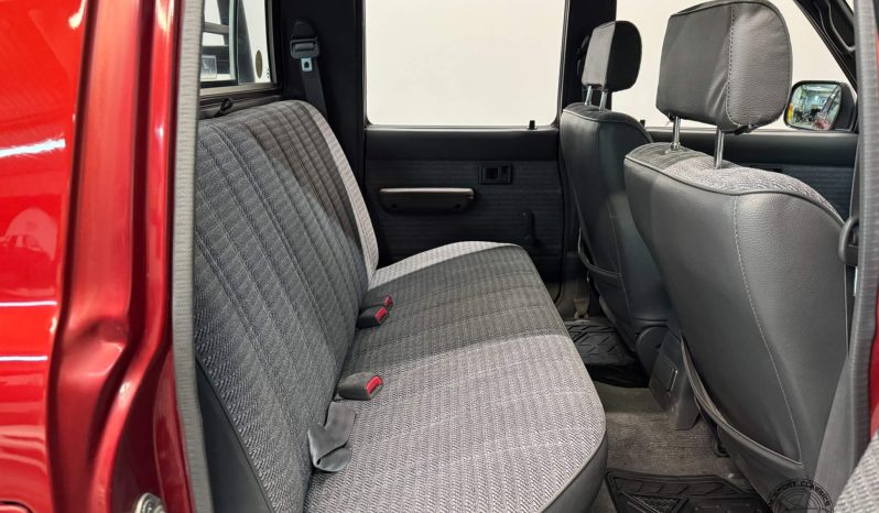 1993 Toyota Hilux Pickup SSR full