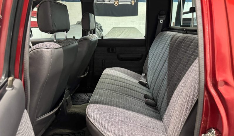 1993 Toyota Hilux Pickup SSR full