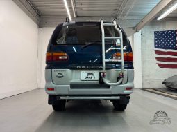 1995 Mitsubishi Delica Space Gear Chamonix full