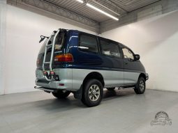 1995 Mitsubishi Delica Space Gear Chamonix full