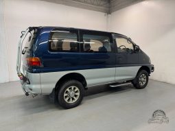 1995 Mitsubishi Delica Space Gear Chamonix full