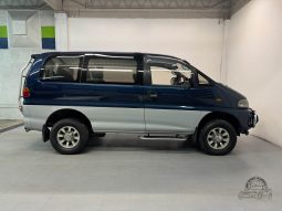 1995 Mitsubishi Delica Space Gear Chamonix full