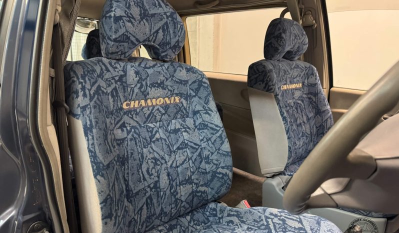 1995 Mitsubishi Delica Space Gear Chamonix full