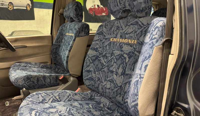 1995 Mitsubishi Delica Space Gear Chamonix full