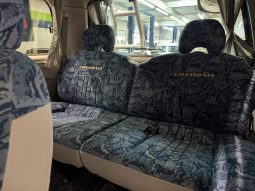 1995 Mitsubishi Delica Space Gear Chamonix full
