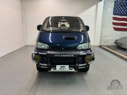 1995 Mitsubishi Delica Space Gear Chamonix full