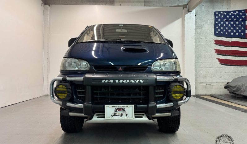 1995 Mitsubishi Delica Space Gear Chamonix full