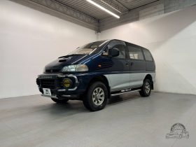 1995 Mitsubishi Delica Space Gear Chamonix