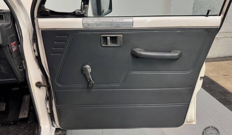 1989 Mitsubishi Pajero DX full