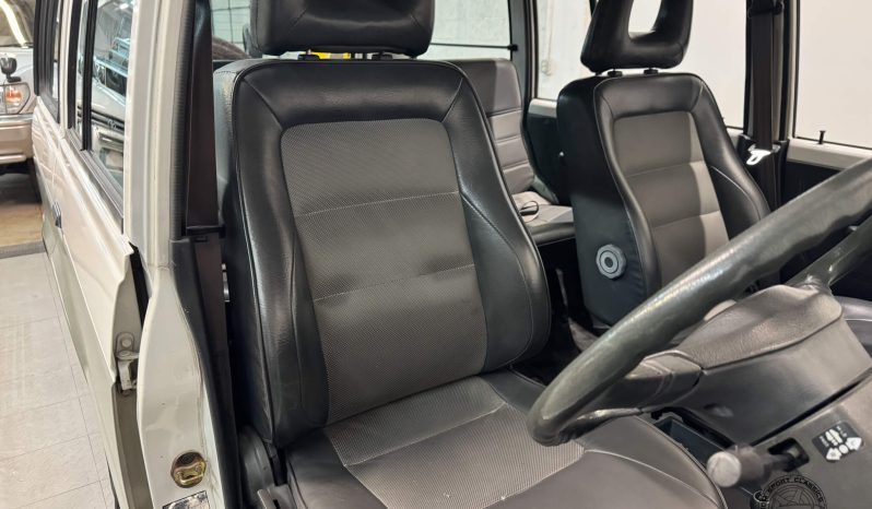 1989 Mitsubishi Pajero DX full