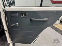 1989 Mitsubishi Pajero DX full