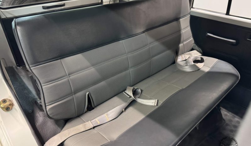 1989 Mitsubishi Pajero DX full