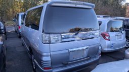 2000 Nissan Elgrand 4WD X full