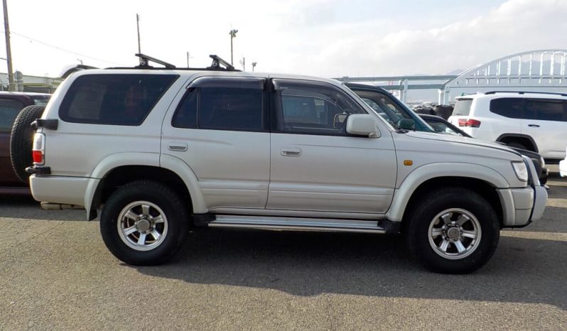 1995 Toyota Hilux Surf SSR-G full