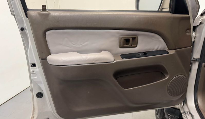 1997 Toyota Hilux Surf SSR-X Intercooled full