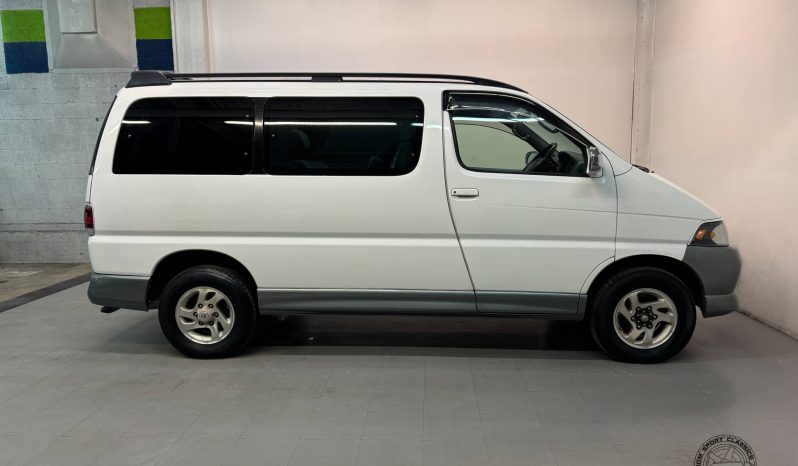 1998 Toyota HiAce Regius Wind Tourer 4WD full
