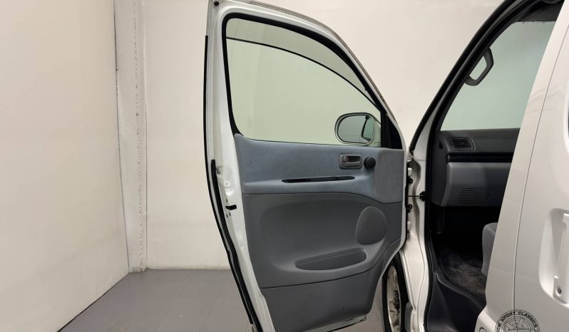 1998 Toyota HiAce Regius Wind Tourer 4WD full