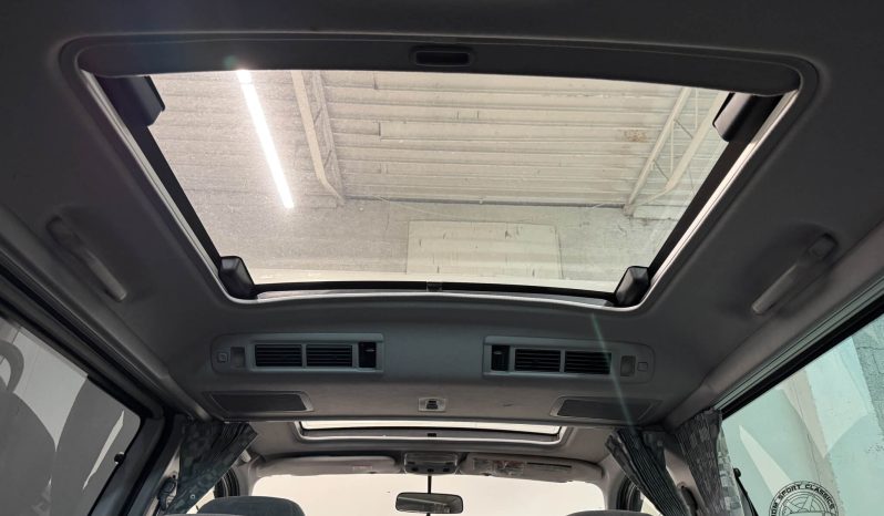 1998 Toyota HiAce Regius Wind Tourer 4WD full