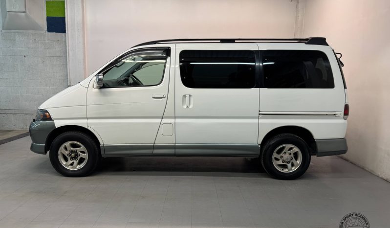 1998 Toyota HiAce Regius Wind Tourer 4WD full