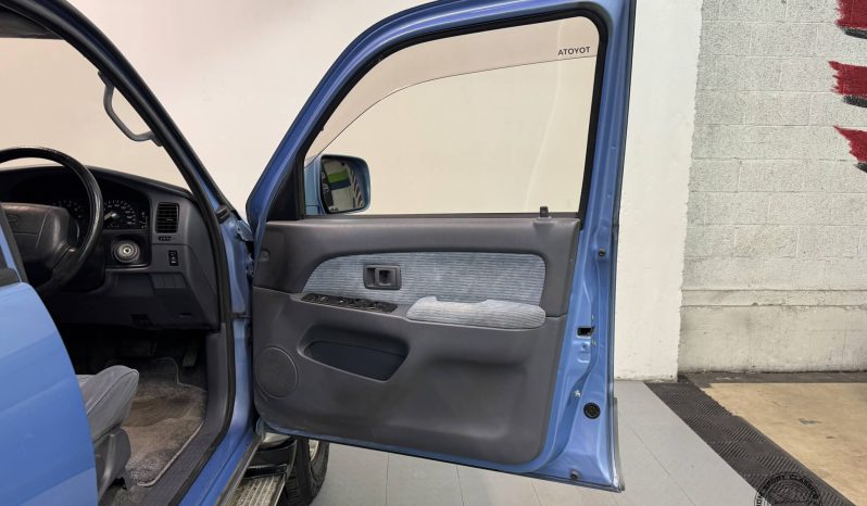 1997 Toyota Hilux Surf SSR-X Active Package full