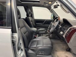 2000 Mitsubishi Pajero Super Exceed GDI full