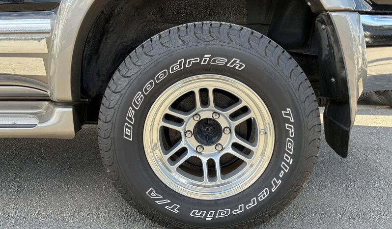 1999 Toyota Hilux Surf SSR-X V-Selection full