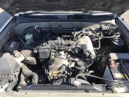 2000 Toyota Hilux Surf SSR-X full