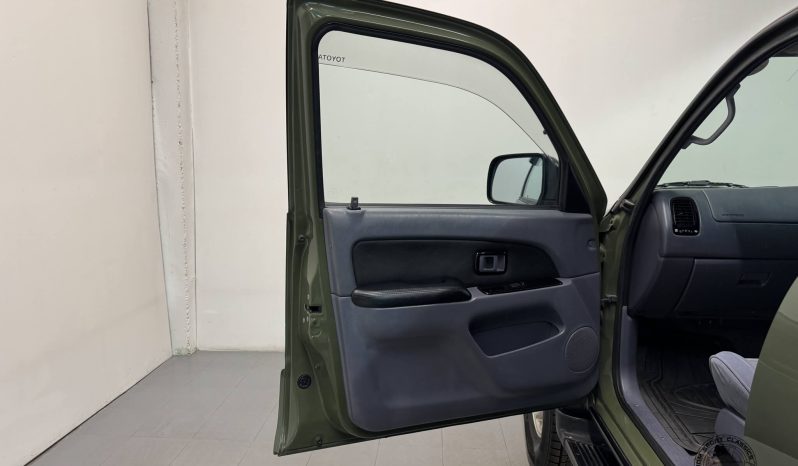 1997 Toyota Hilux Surf SSR-V full