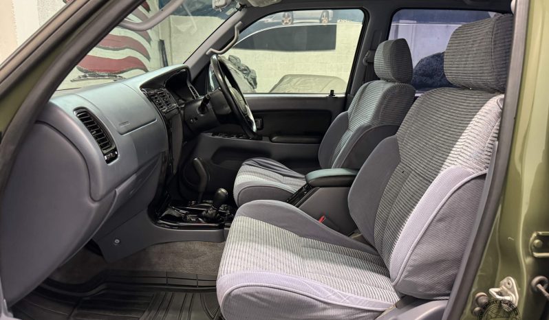 1997 Toyota Hilux Surf SSR-V full