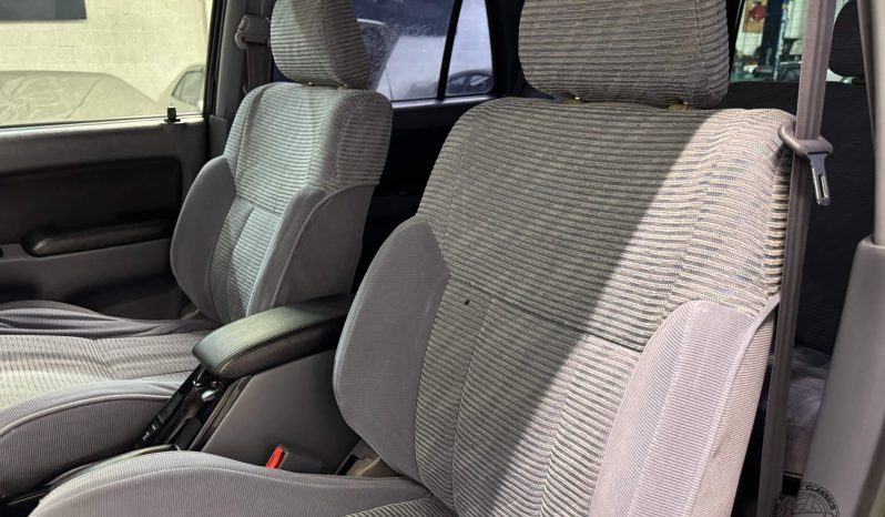 1997 Toyota Hilux Surf SSR-V full