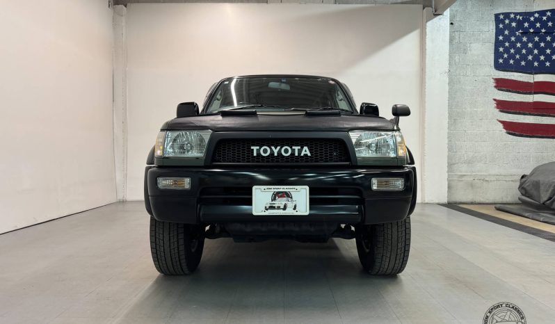 1997 Toyota Hilux Surf SSR-V full