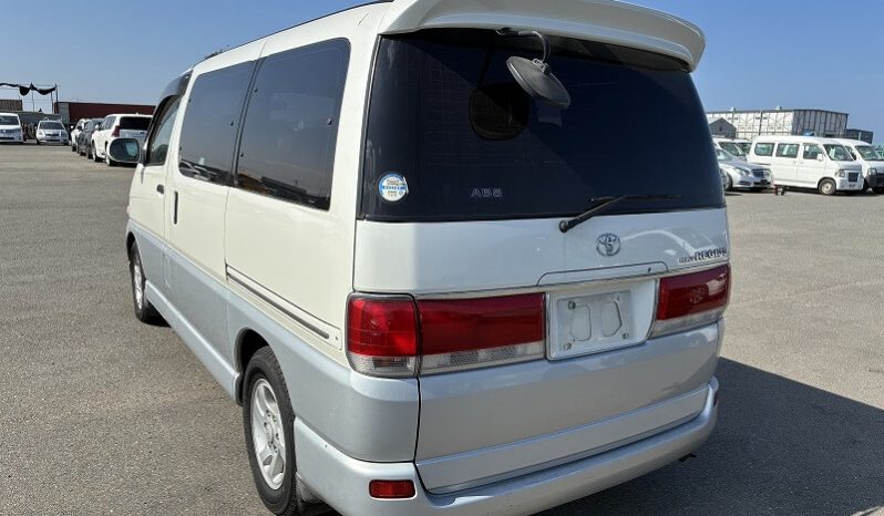 1997 Toyota HiAce Regius full