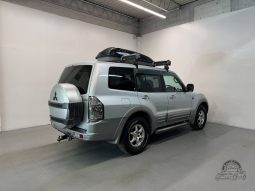 2000 Mitsubishi Pajero Super Exceed GDI full