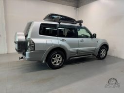 2000 Mitsubishi Pajero Super Exceed GDI full