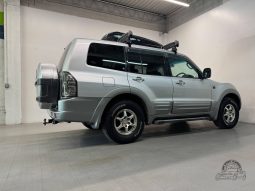 2000 Mitsubishi Pajero Super Exceed GDI full