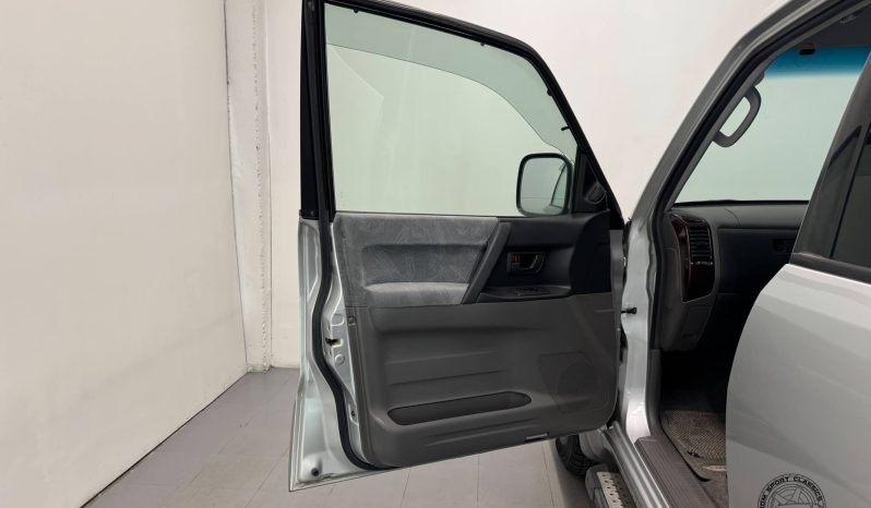 2000 Mitsubishi Pajero Super Exceed GDI full