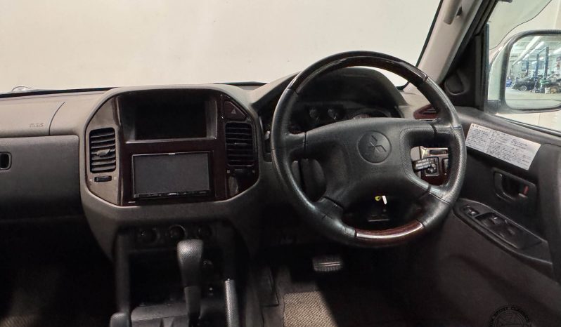2000 Mitsubishi Pajero Super Exceed GDI full