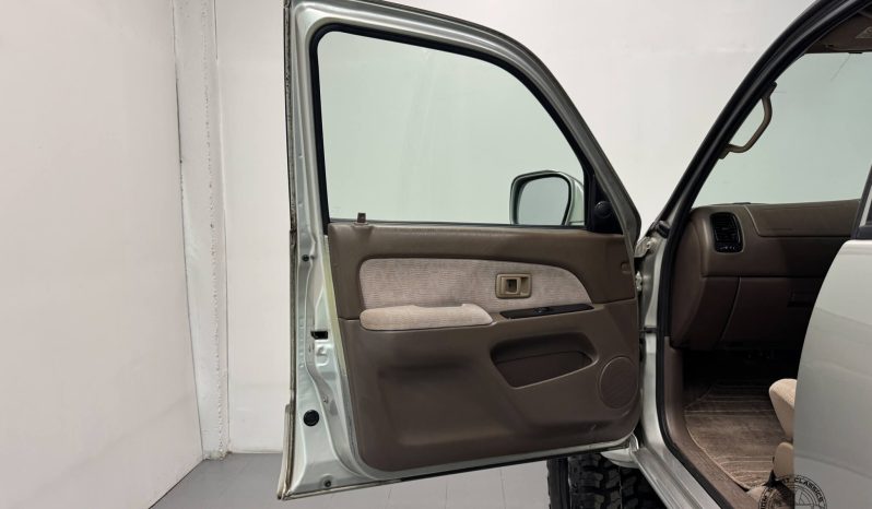 1999 Toyota Hilux Surf SSR-X Intercooled full