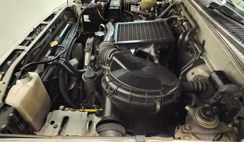 1999 Toyota Hilux Surf SSR-X Intercooled full