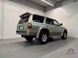 2000 Toyota Hilux Surf SSR-X full