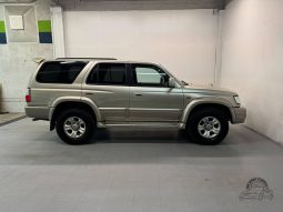 2000 Toyota Hilux Surf SSR-X full