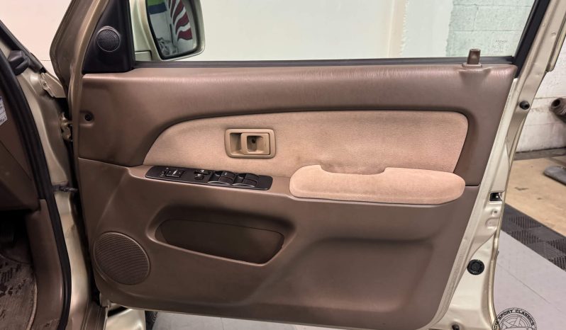 2000 Toyota Hilux Surf SSR-X full