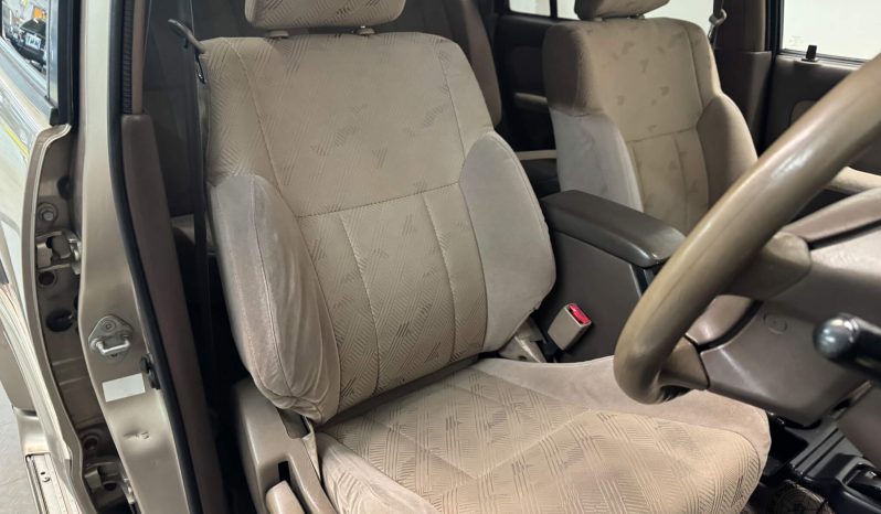 2000 Toyota Hilux Surf SSR-X full