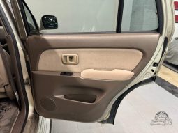 2000 Toyota Hilux Surf SSR-X full