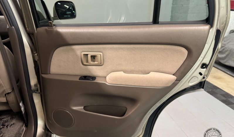 2000 Toyota Hilux Surf SSR-X full