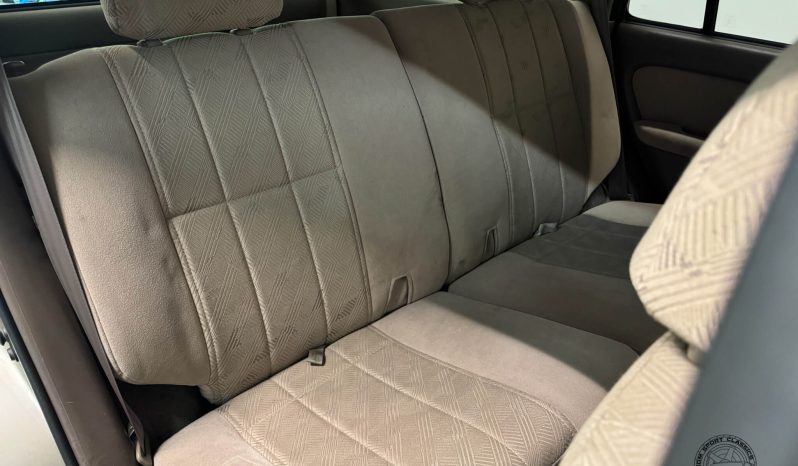 2000 Toyota Hilux Surf SSR-X full